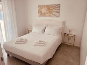Sea Sense Suite 1